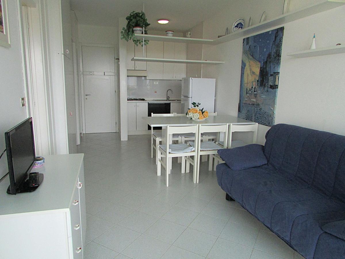 Solarium Apartment Bibione Exterior photo